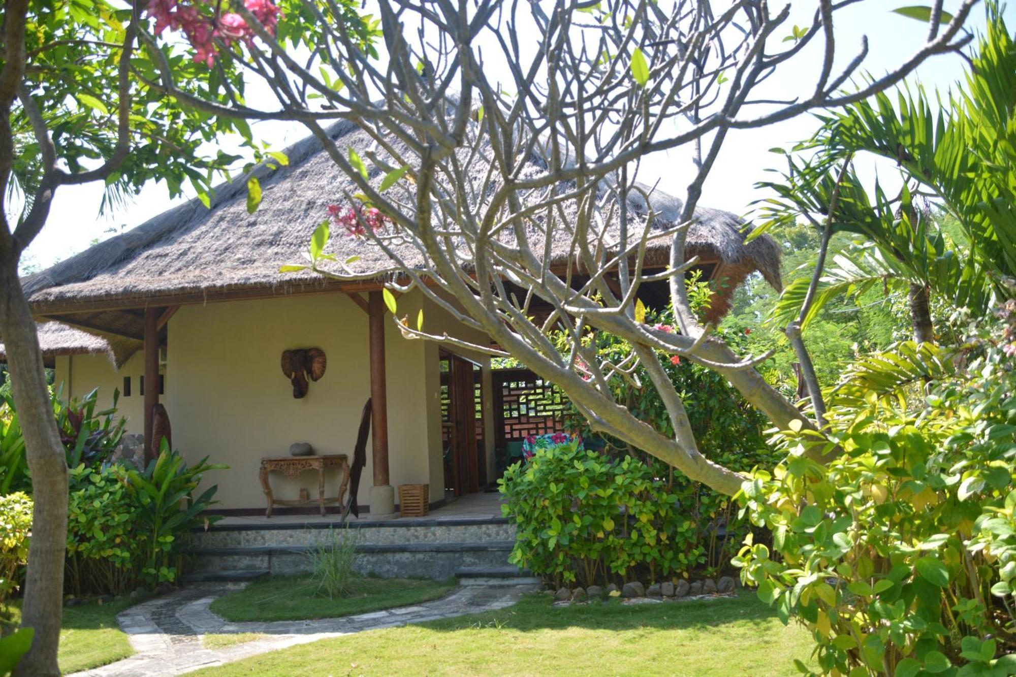Sunia Loka Bungalows & Dive Center Pemuteran  Ngoại thất bức ảnh
