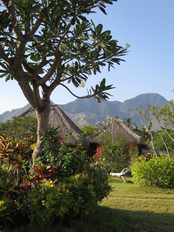 Sunia Loka Bungalows & Dive Center Pemuteran  Ngoại thất bức ảnh