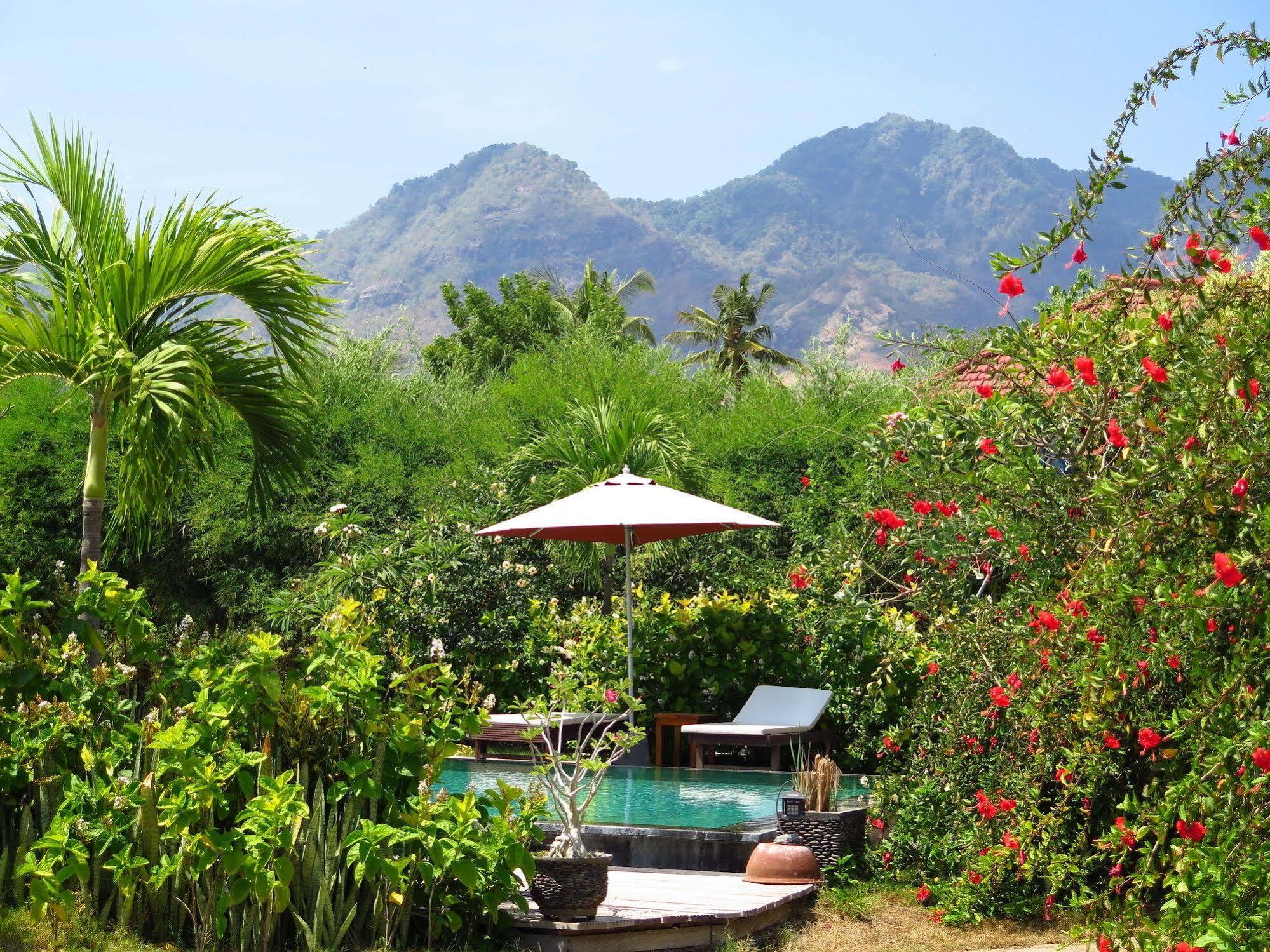 Sunia Loka Bungalows & Dive Center Pemuteran  Ngoại thất bức ảnh