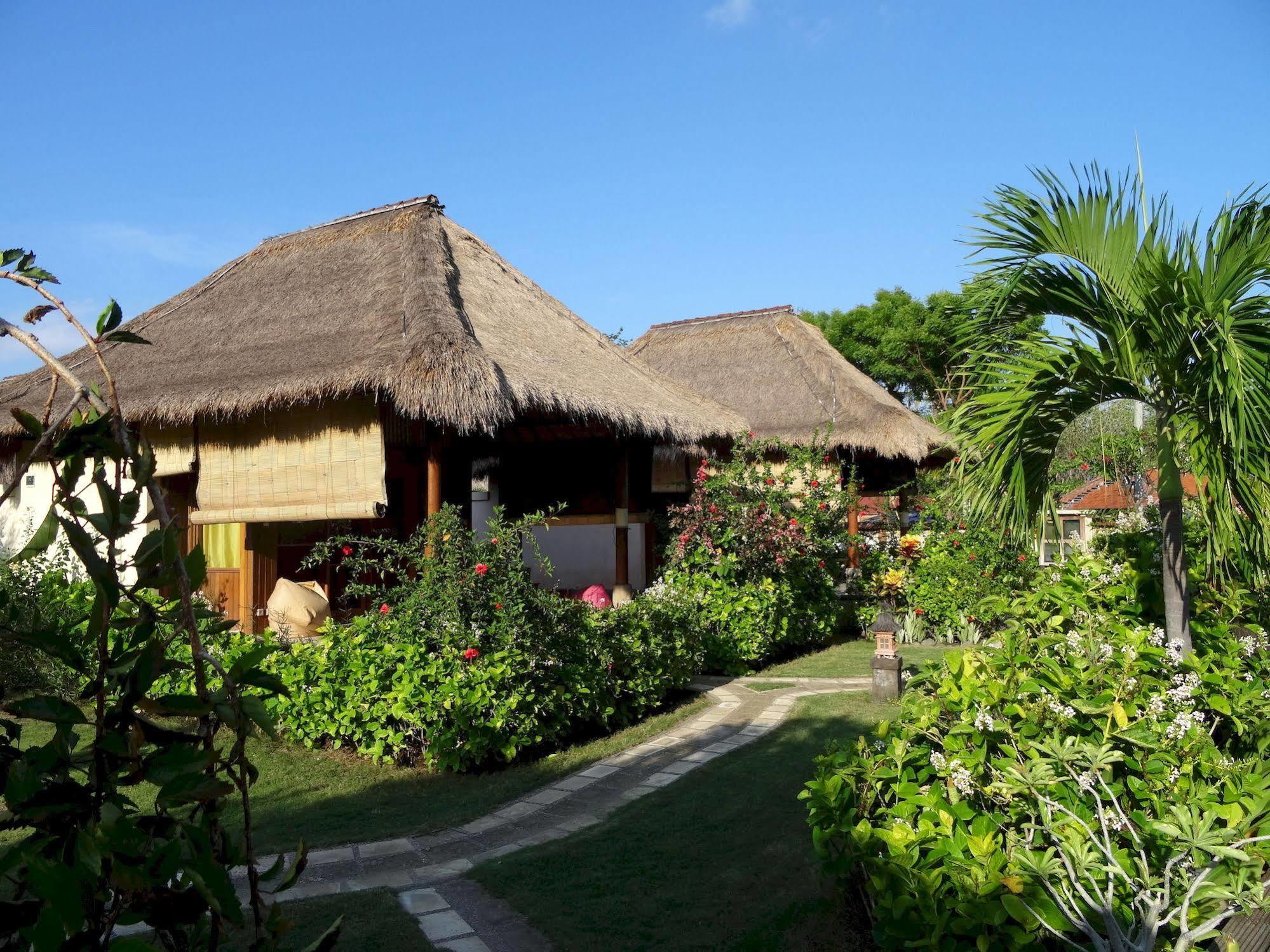 Sunia Loka Bungalows & Dive Center Pemuteran  Ngoại thất bức ảnh